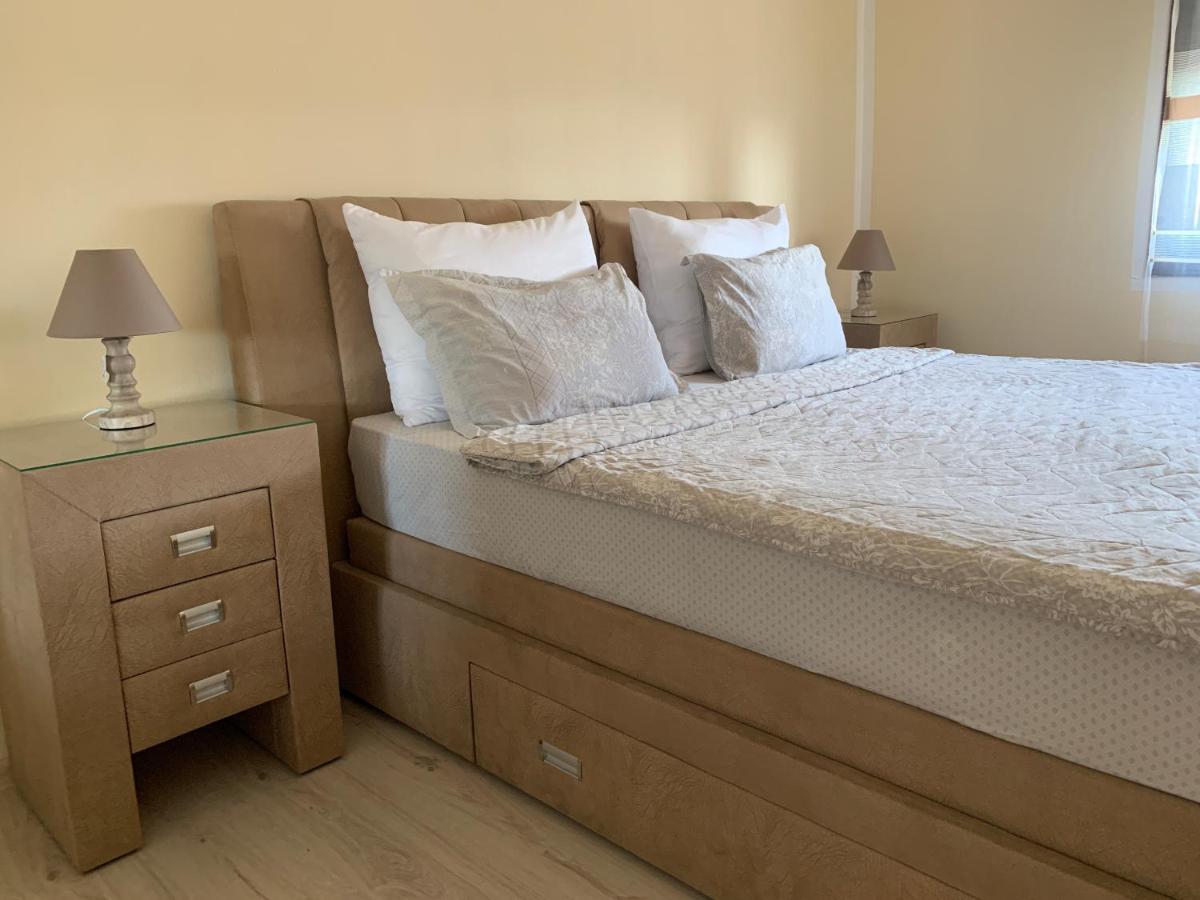Black Horse Podgorica Ngoại thất bức ảnh